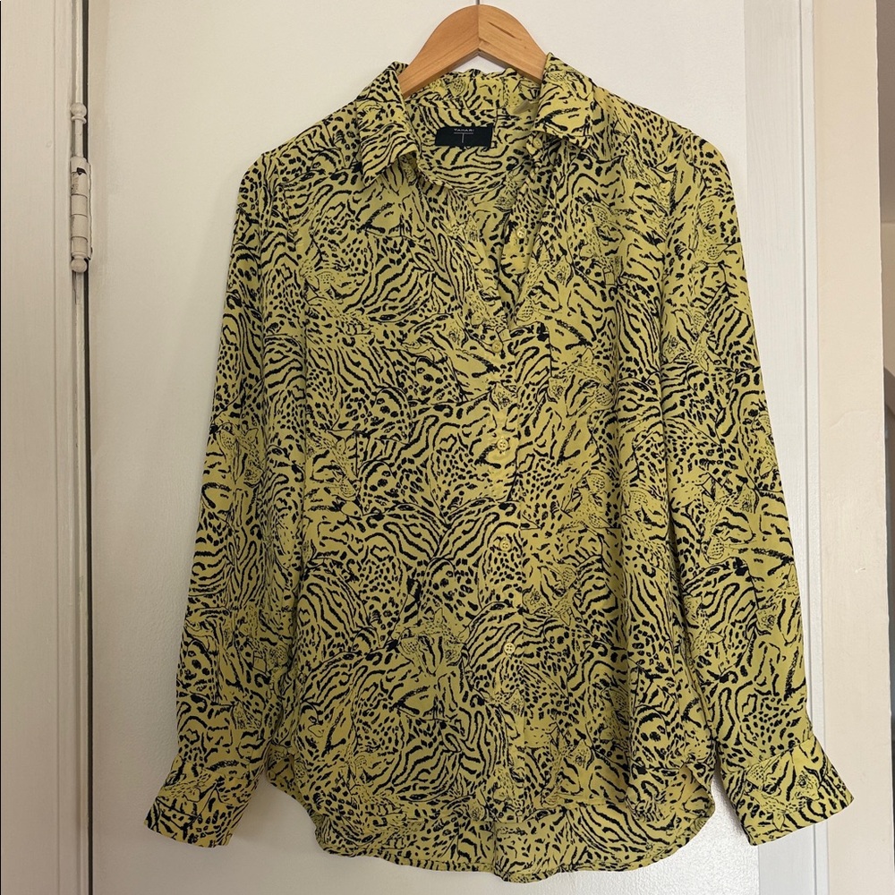 Tahari Women's Casual Button Down Shirt in Yellow and Black Print